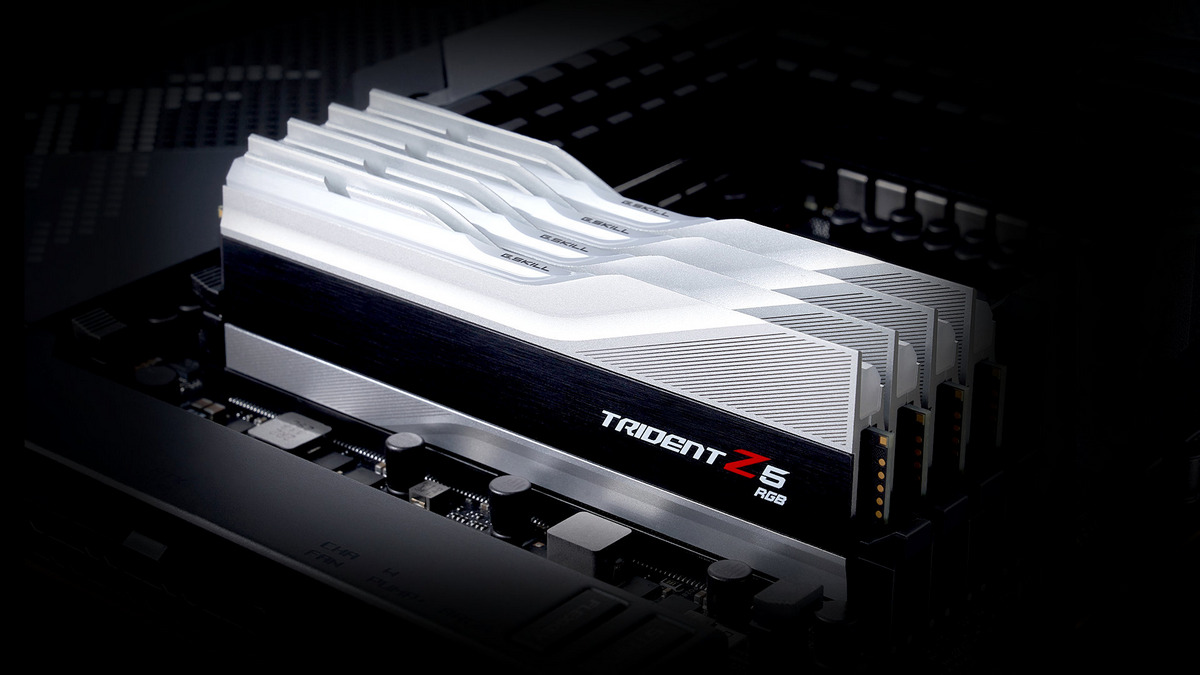 Памет 32GB (2x16GB), DDR5, 6000MT/s, G.Skill Trident Z5 RGB (F5-6000J3636F16GX2-TZ5RK), 1.35V - характеристика 6