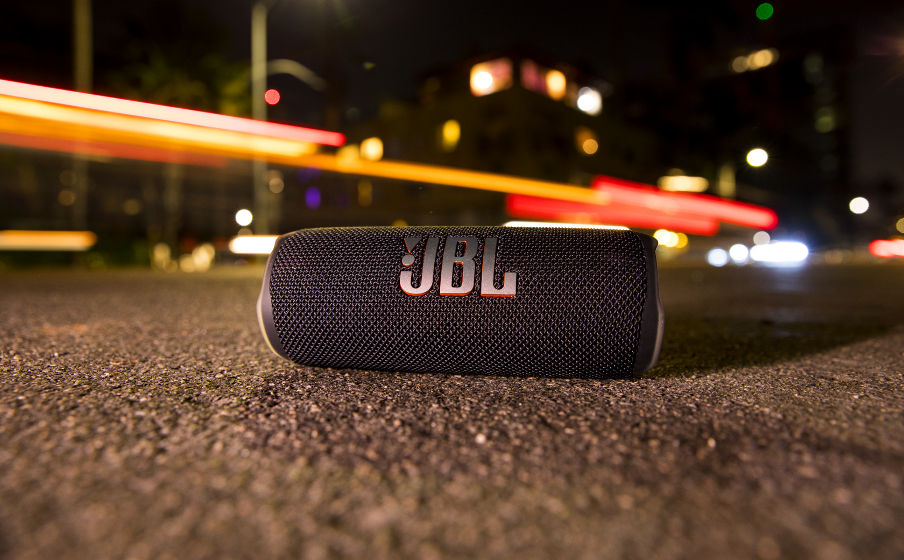 Тонколона JBL Flip 6, 1.0, 30W RMS, безжична, Bluetooth, до 12 часа време на работа, IP67, бяла - характеристика 1
