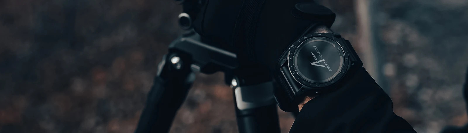 Смарт часовник Garmin tactix 7 Pro Ballistics Edition 010-02704-21, 1.4 (3.55 cm) трансфлективен MIP дисплей, GPS, Bluetooth, ANT+, Wi-Fi, 32GB вградена памет, до 16 часа време на работа, водоустойчив 10 ATM, соларно зареждане, черен - характеристика 2