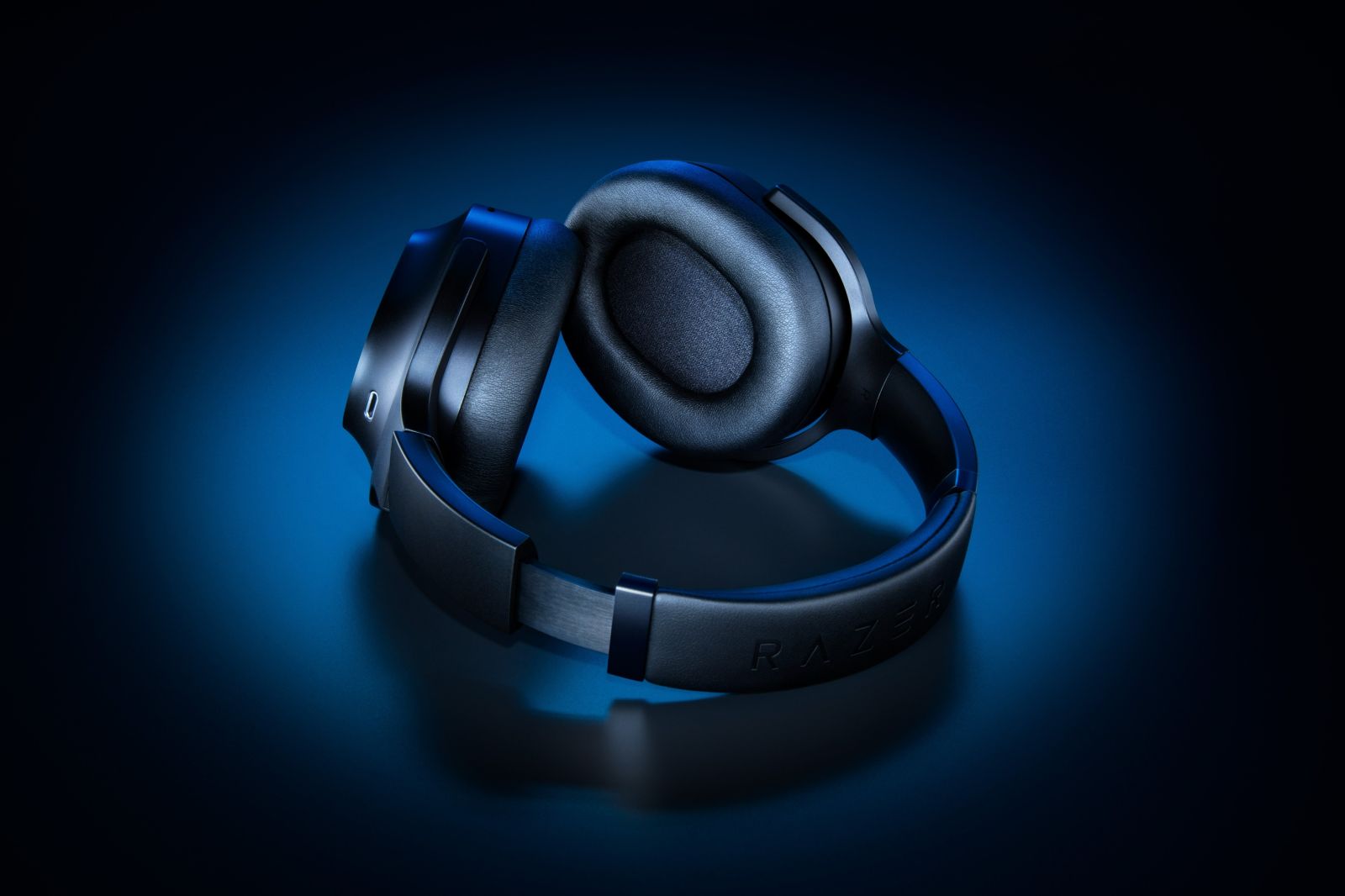 Слушалки Razer Barracuda Pro RZ04-03780100-R3M1, безжични, Wi-Fi, Bluetooth, микрофон, гейминг, USB-C dongle, ANC, до 40 часа време на работа, черни - характеристика 3
