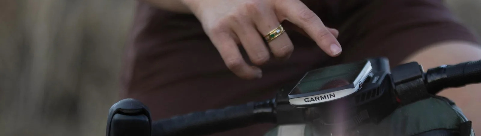 Навигация за велосипеди Garmin Edge 1040 Solar, 3.5" (8.89 cm) дисплей, GPS, Wi-Fi, ANT+, Bluetooth, 64GB вградена памет, до 30 часа време за работа, microSD слот, IPX7 водоустойчивост, соларно зареждане, основна карта - характеристика 21