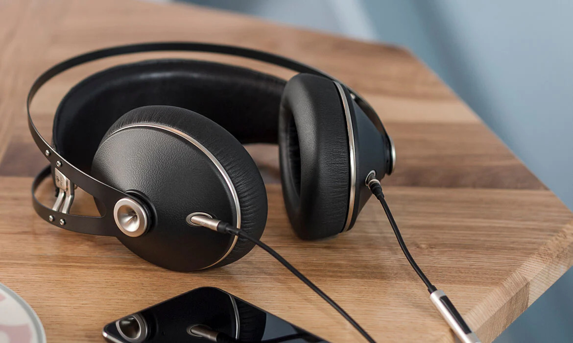 Слушалки Meze Audio 99 NEO (M99N-BS), 40mm драйвери, 15 - 25 000 Hz, 103 dB/mW, 26 ohms, 1.5m кабел, AUX с 6.3mm адаптер, черно-сребристи - характеристика 1