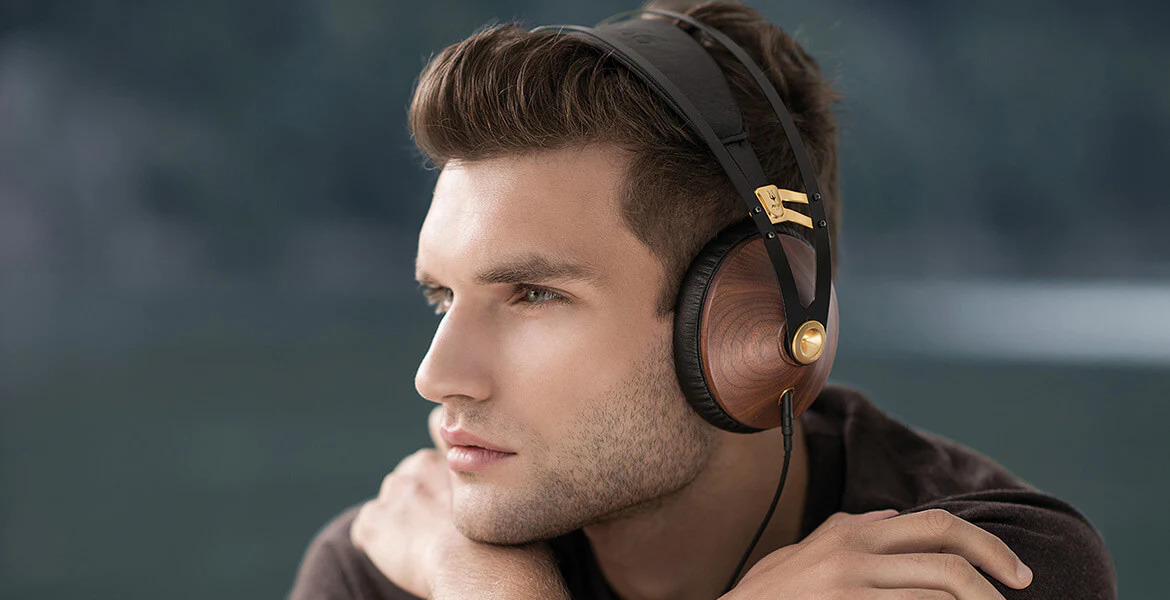 Слушалки Meze Audio 99 CLASSICS Walnut Gold (M99C-WG), 40mm драйвери, 15 - 25 000 Hz, 103 dB/mW, 32 ohms, 3.5m кабел, AUX с 6.3mm адаптер, черно-златисто-кафяви - характеристика 1