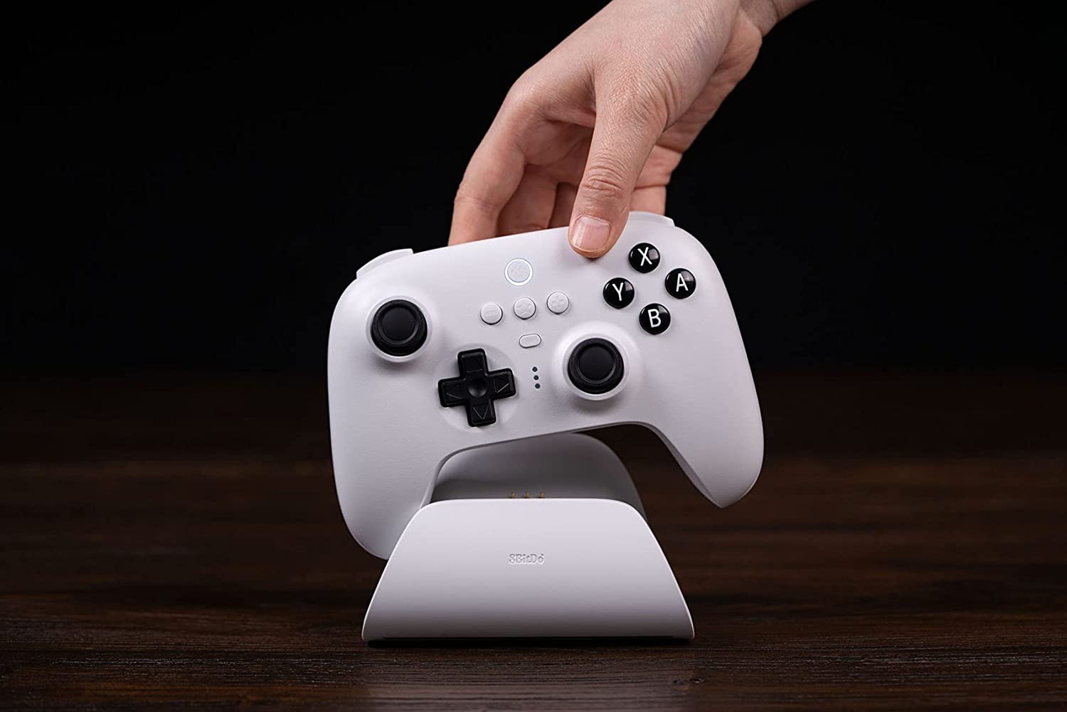 Геймпад 8Bitdo Ultimate Bluetooth & 2.4g Controller with Charging Dock White, безжичен, за Nintendo Switch/PC, с докинг зарядна станция, Bluetooth, USB, бял - характеристика 1