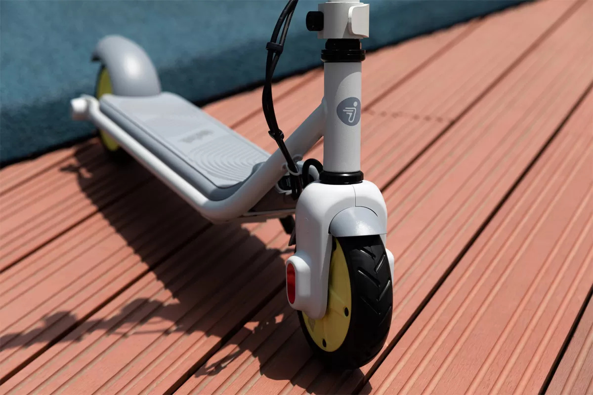 Електрически скутер Segway ZING C10, до 16км/ч скорост, до 50 kg, до 10км пробег, 120W, IPX4 водоустойчив, бял - характеристика 5