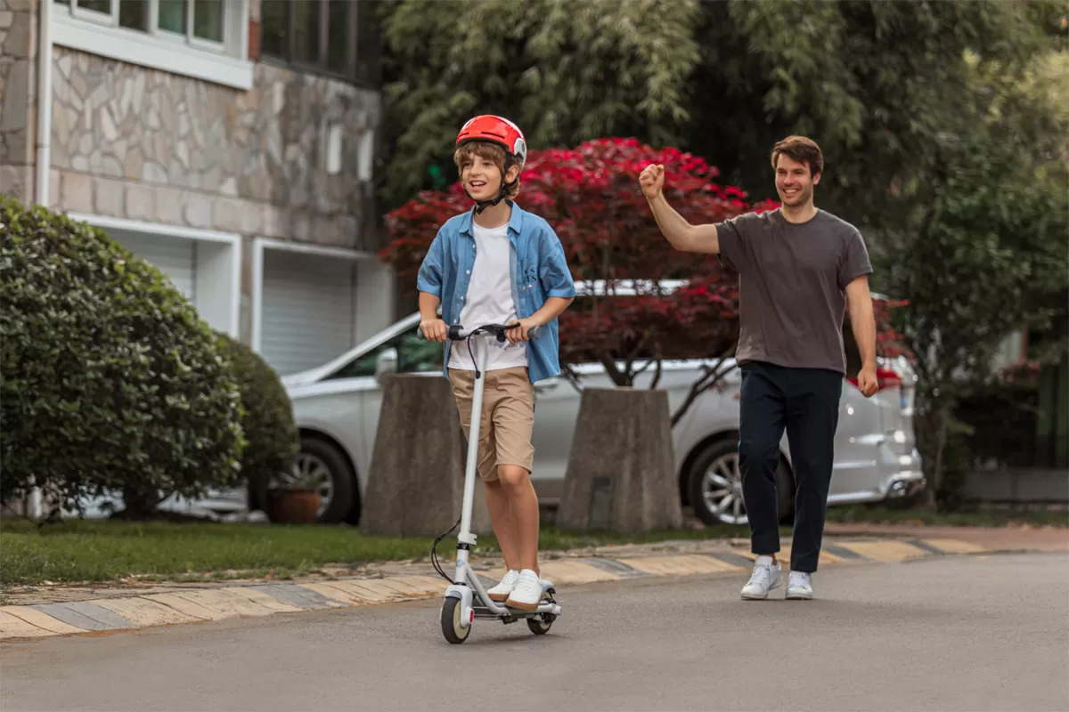 Електрически скутер Segway ZING C10, до 16км/ч скорост, до 50 kg, до 10км пробег, 120W, IPX4 водоустойчив, бял - характеристика 7