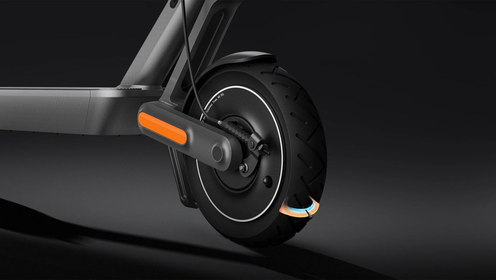 Електрически скутер Xiaomi Electric Scooter 4 Ultra, до 25км/ч скорост, до 120 kg., до 70км пробег, E-ABS, 940W, черен - характеристика 4