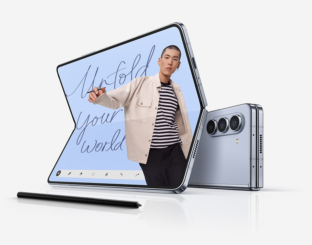 Смартфон Samsung Galaxy Z Fold5 (черен), 7.6" (19.3 cm) Foldable Dynamic AMOLED 2X дисплей, осемядрен SM8550 Snapdragon 8 Gen 2 3.36GHz, 12GB RAM, 256GB Flash памет, 50.0 MPix + 10.0 MPix + 12.0 MPix & 10.0 MPix + 4.0 MPix, Android, 253g - характеристика 1