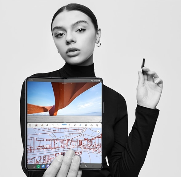 Смартфон Samsung Galaxy Z Fold5 (черен), 7.6" (19.3 cm) Foldable Dynamic AMOLED 2X дисплей, осемядрен SM8550 Snapdragon 8 Gen 2 3.36GHz, 12GB RAM, 256GB Flash памет, 50.0 MPix + 10.0 MPix + 12.0 MPix & 10.0 MPix + 4.0 MPix, Android, 253g - характеристика 7