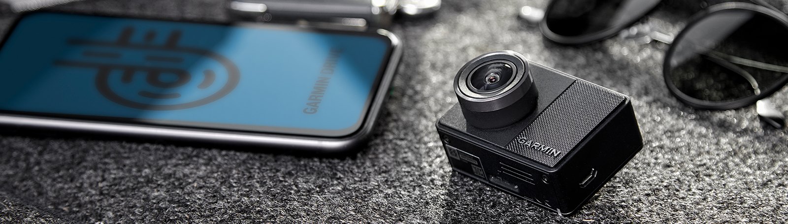 Видеорегистратор Garmin Dash Cam 57, камера за автомобил, WQHD, 2.0" (5.1 cm) LCD дисплей, 60FPS, микрофон, Voice Control, microSD слот до 512GB, USB, Wi-Fi, Bluetooth, черна - характеристика 1