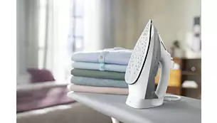 Парна ютия Philips 5000 Series DST5010/10, парен удар 160 г/мин, 40 г/мин непрекъсната пара, 320мл резервоар, незалепваща гладеща повърхност, 2400W, бяла - характеристика 1