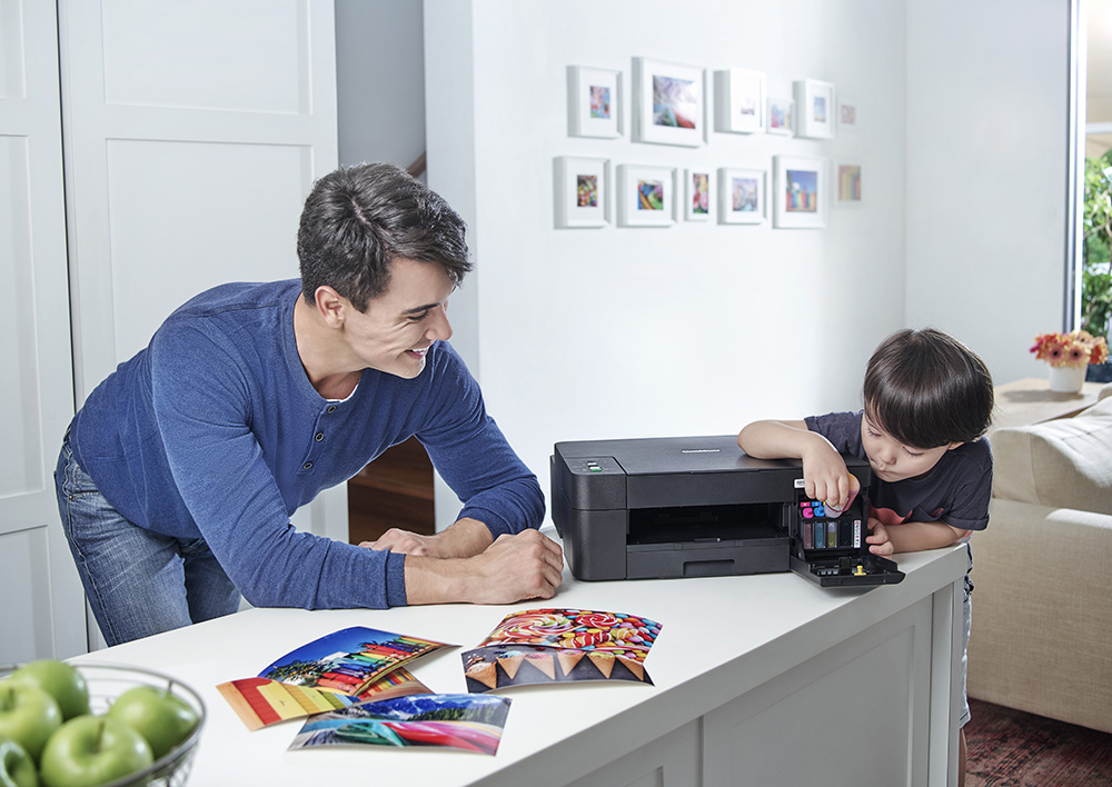Мултифункционално мастиленоструйно устройство Brother DCP-T420W Inkbenefit Plus Multifunctional в комплект с мастило за до 7500 копия, цветен, принтер/копир/скенер, 6000 x 1200 dpi, 16стр/мин, Wi-Fi, USB, A4 - характеристика 1