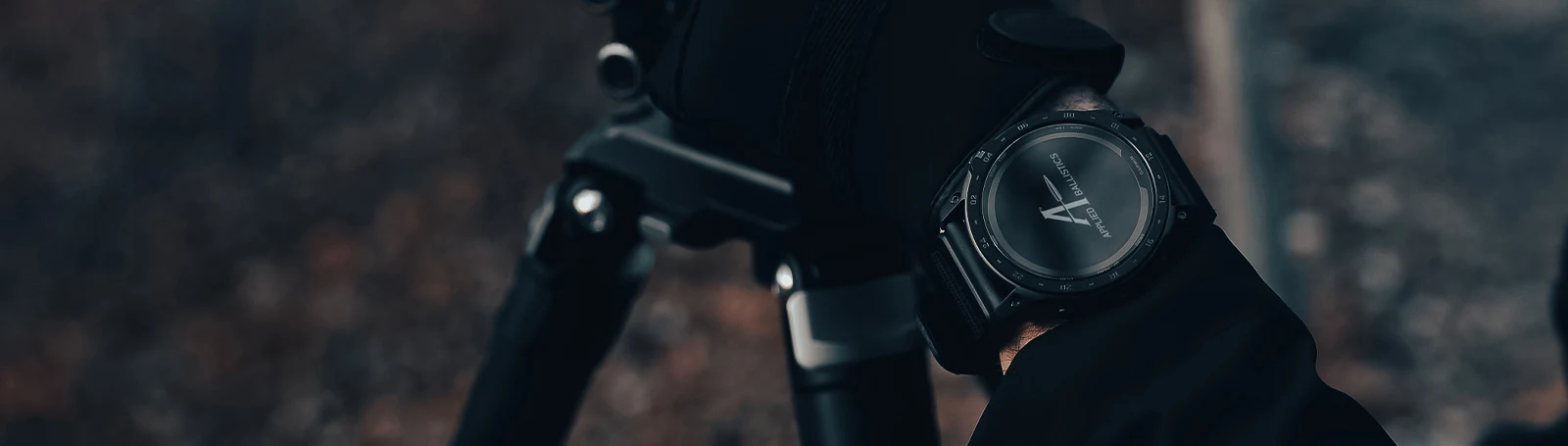 Смарт часовник Garmin tactix 7 Standart Edition, 1.4" (3.56cm) трансфлективен MIP дисплей, до 28 дни време на работа, 10ATM, GPS, спортни режими, пулсоксиметър, следене на съня, Bluetooth, ANT+, Wi-Fi, черен - характеристика 2