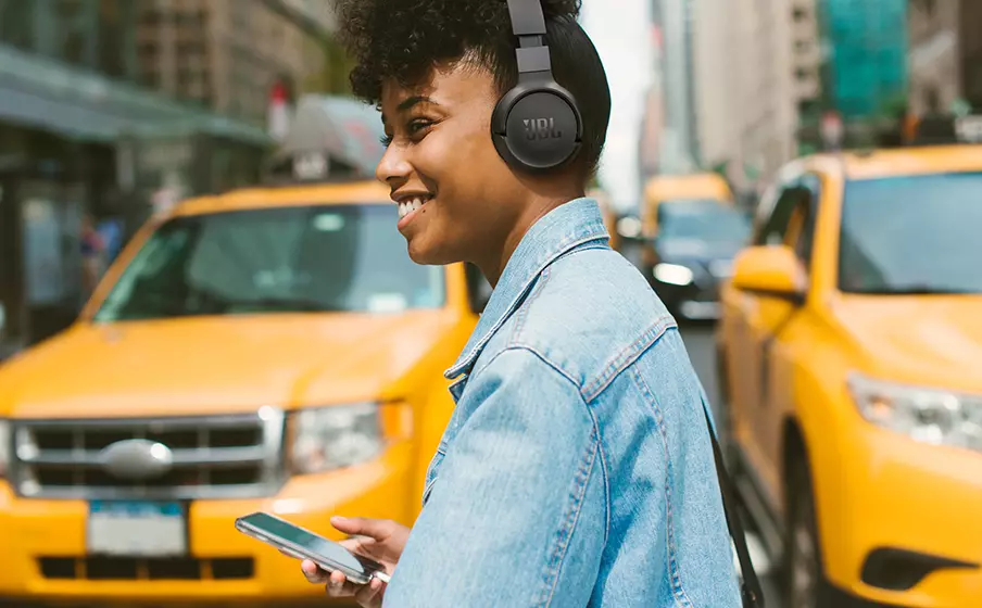 Слушалки JBL Tune 670NC, безжични, микрофон, 32mm драйвери, адаптивно шумопотискане, Bluetooth, до 44 часа време на работа, 3.5mm жак, сини - характеристика 1