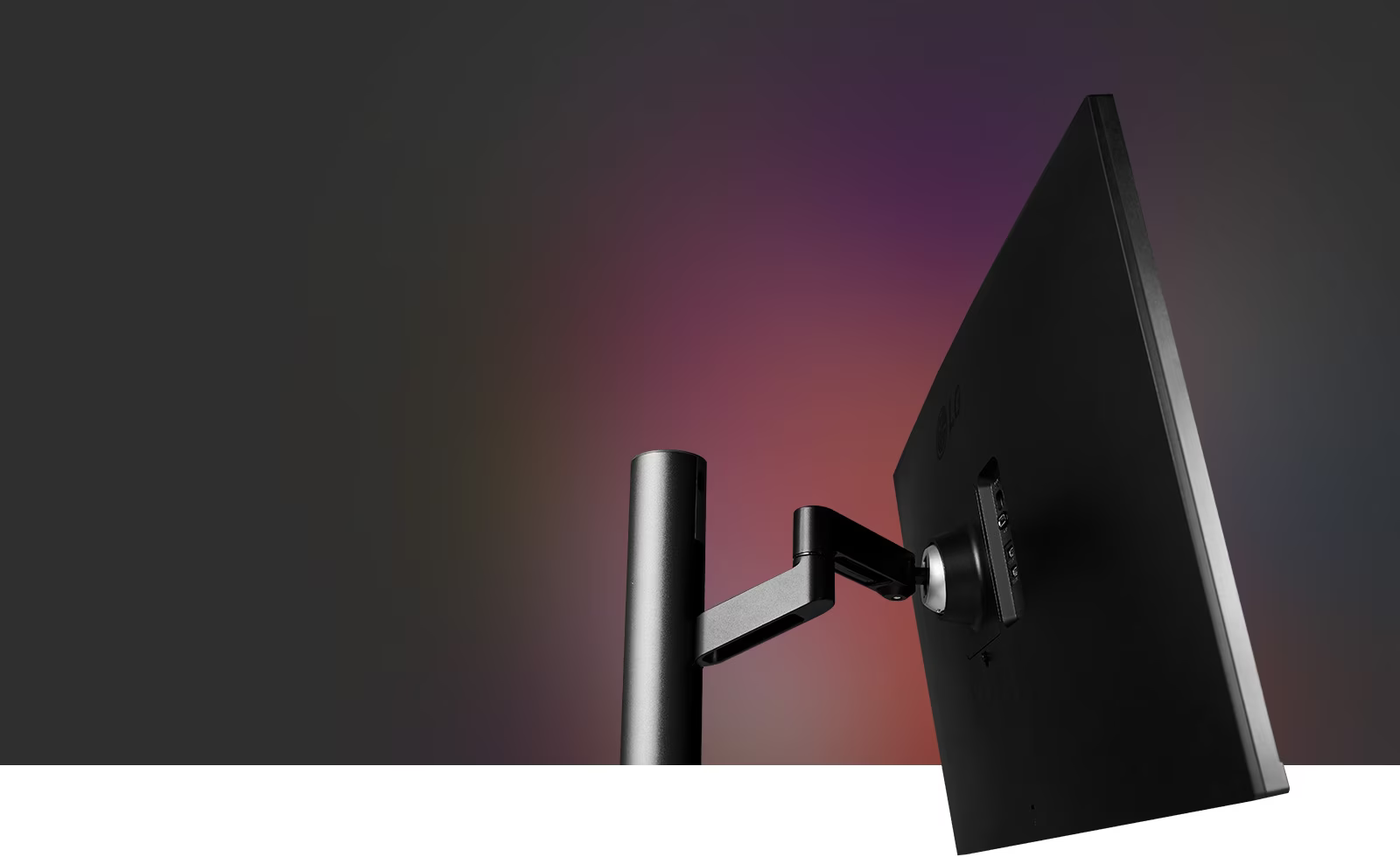 Монитор LG 32UN880P-B, 31.5" (80.01cm), IPS панел, 4K/UHD, 5ms, 1 000:1, 350cd/m2, HDMI, DisplayPort, USB-C - характеристика 3