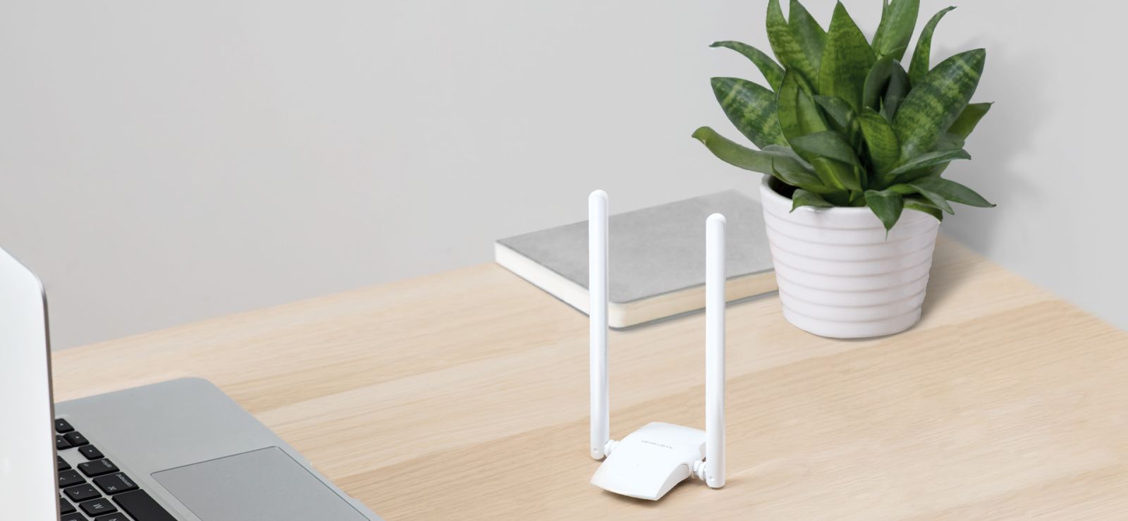 Мрежови адаптер Mercusys MW300UH, 300Mbps, Wireless N, MicroUSB, 2 външни антени - характеристика 1
