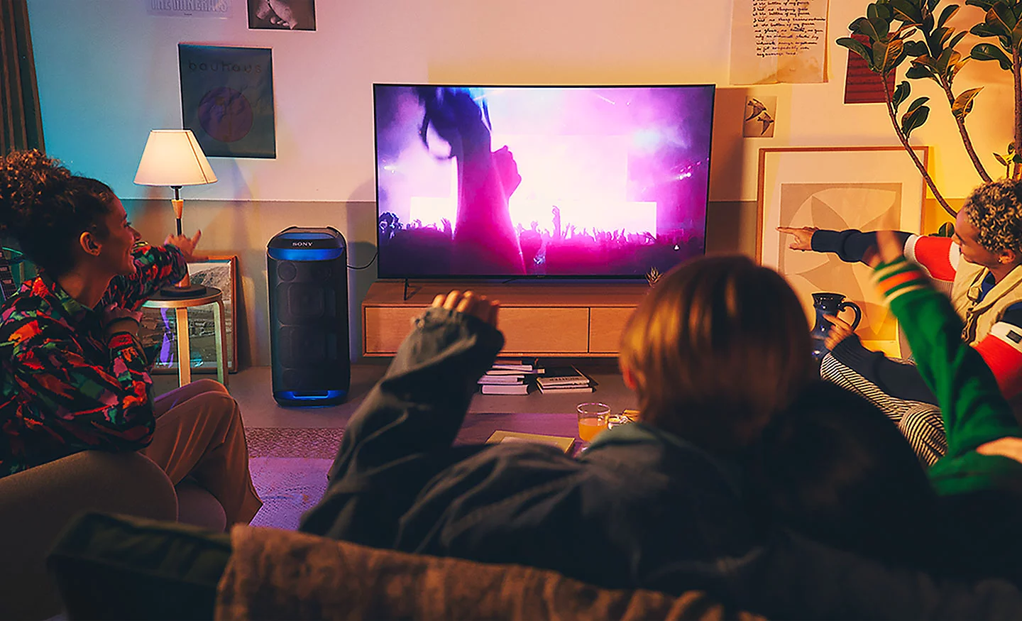 Караоке колона Sony SRS-XV800, 2.0, 77W, Bluetooth, IPX4 водоустойчивост, до 25 часа живот на батерията, караоке, USB, Optical in, MEGA BASS, подсветка, черна - характеристика 3