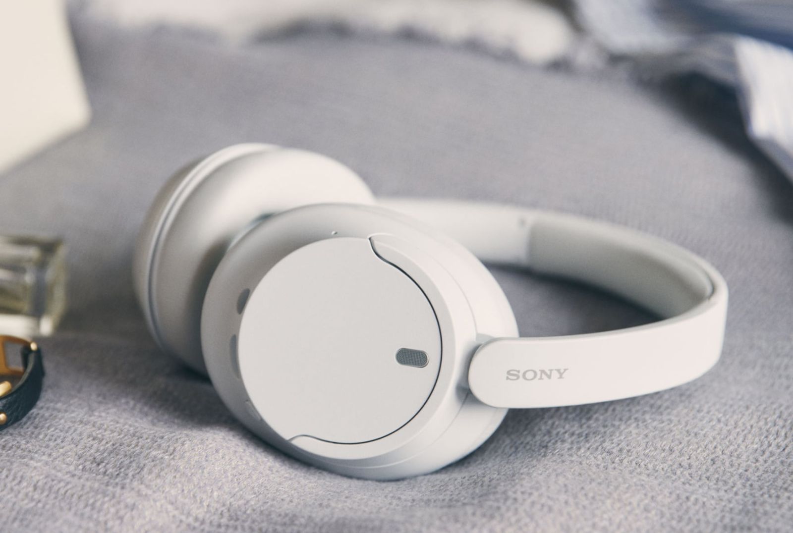 Слушалки Sony WH-CH720N, Bluetooth, 3.5mm жак, микрофон, 30mm мембрани, шумопотискащи, до 40 часа живот на батерията, сини - характеристика 3