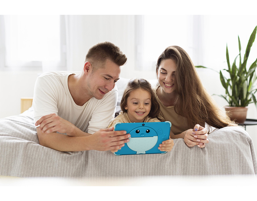 Таблет Thomson Teo 10 Kid (TEO10-KID2BL32)(син), 10" (25.4cm) IPS HD дисплей, четириядрен Mediatek MTK8168 2GHz, 2GB RAM, 32GB Flash памет (+microSD слот), 2 & 0.3 Mpix камери, Android - характеристика 1