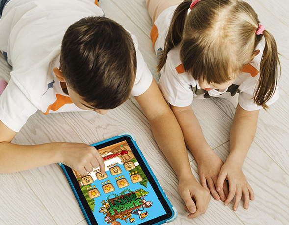 Таблет Thomson Teo 10 Kid (TEO10-KID2BL32)(син), 10" (25.4cm) IPS HD дисплей, четириядрен Mediatek MTK8168 2GHz, 2GB RAM, 32GB Flash памет (+microSD слот), 2 & 0.3 Mpix камери, Android - характеристика 4