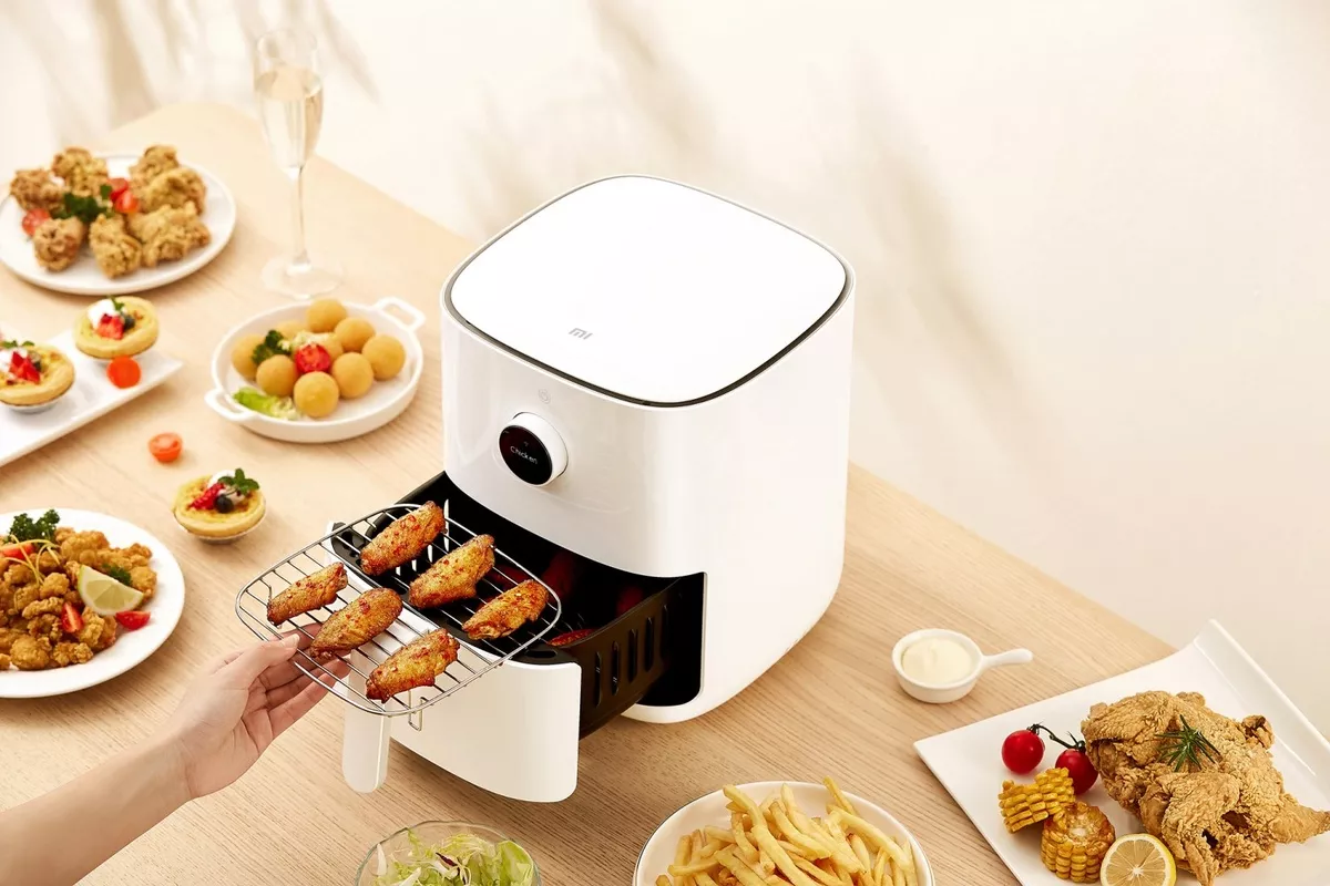 Фритюрник с горещ въздух Xiaomi Mi Smart Air Fryer (BHR4849EU)(BHR4849GL), вместимост 3.5 л. таймер, OLED дисплей, двуслойно незалепващо покритие, 1500W, Wi-Fi, бял - характеристика 2