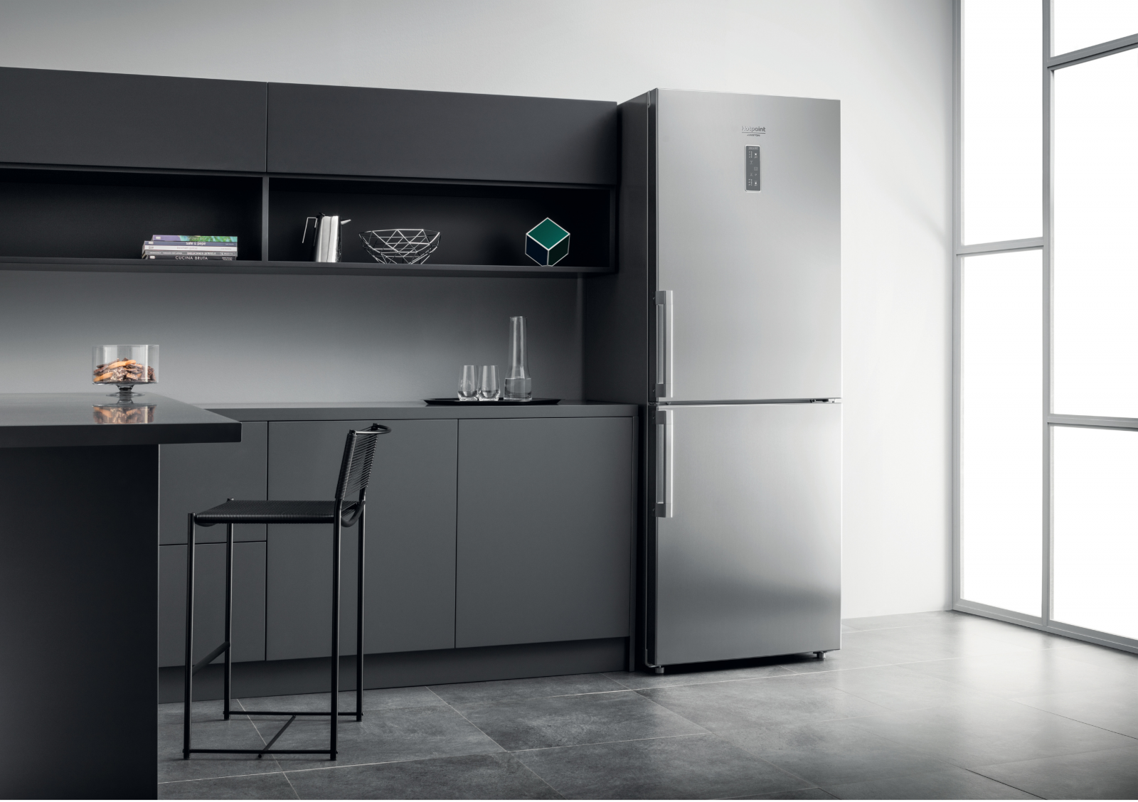Хладилник с фризер Hotpoint-Ariston HA70BE 31X, клас F, 462л. общ обем, свободностоящ, 364, kWh/годишно, Active Fresh, MultiCool Flow, инокс - характеристика 1