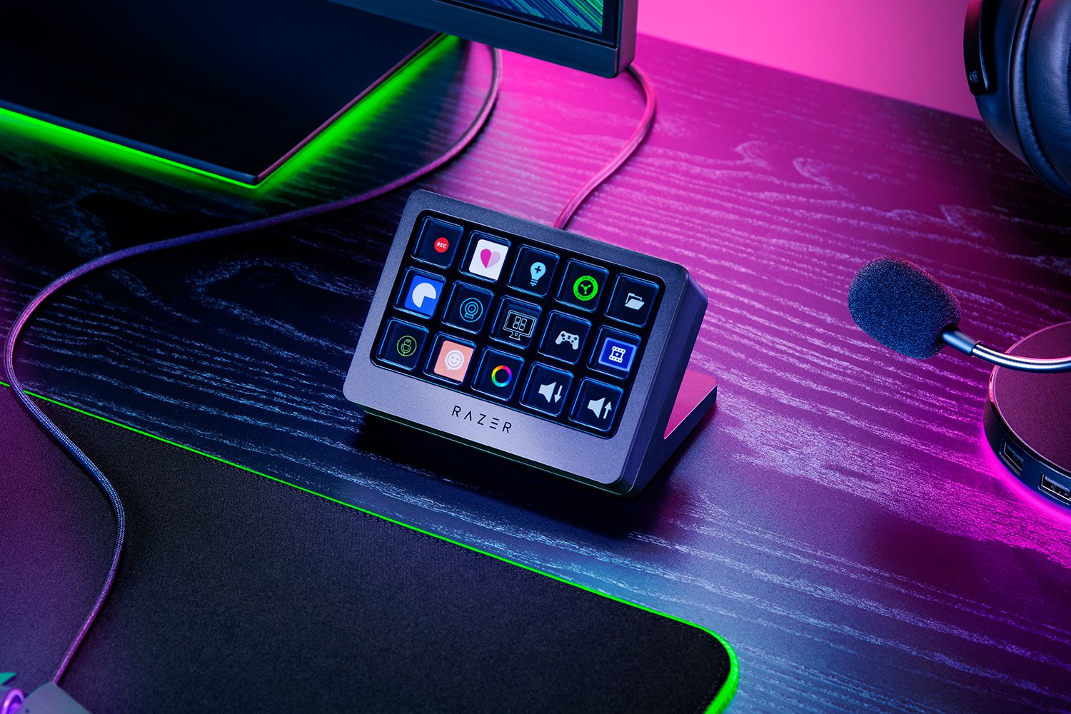 Стрийминг контролер Razer Stream Controller X, 15 цветни LCD бутона, USB - характеристика 1