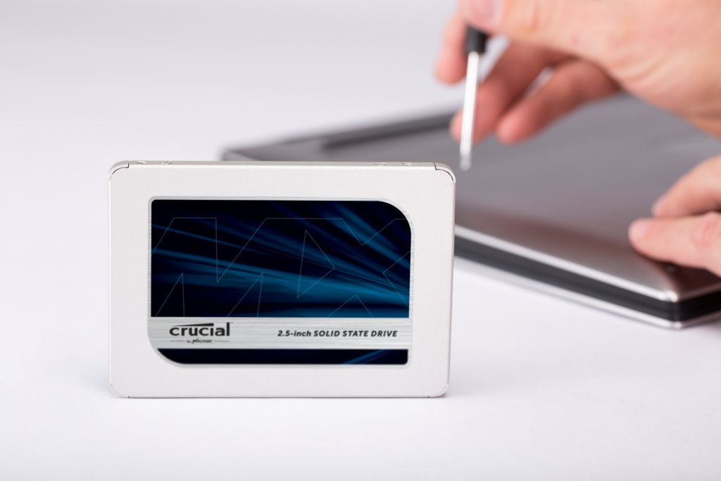 Памет SSD 1TB Crucial MX500, SATA 6Gb/s, 2.5" (6.35 cm), скорост на четене 560 MB/s, скорост на запис 510MB/s - характеристика 5