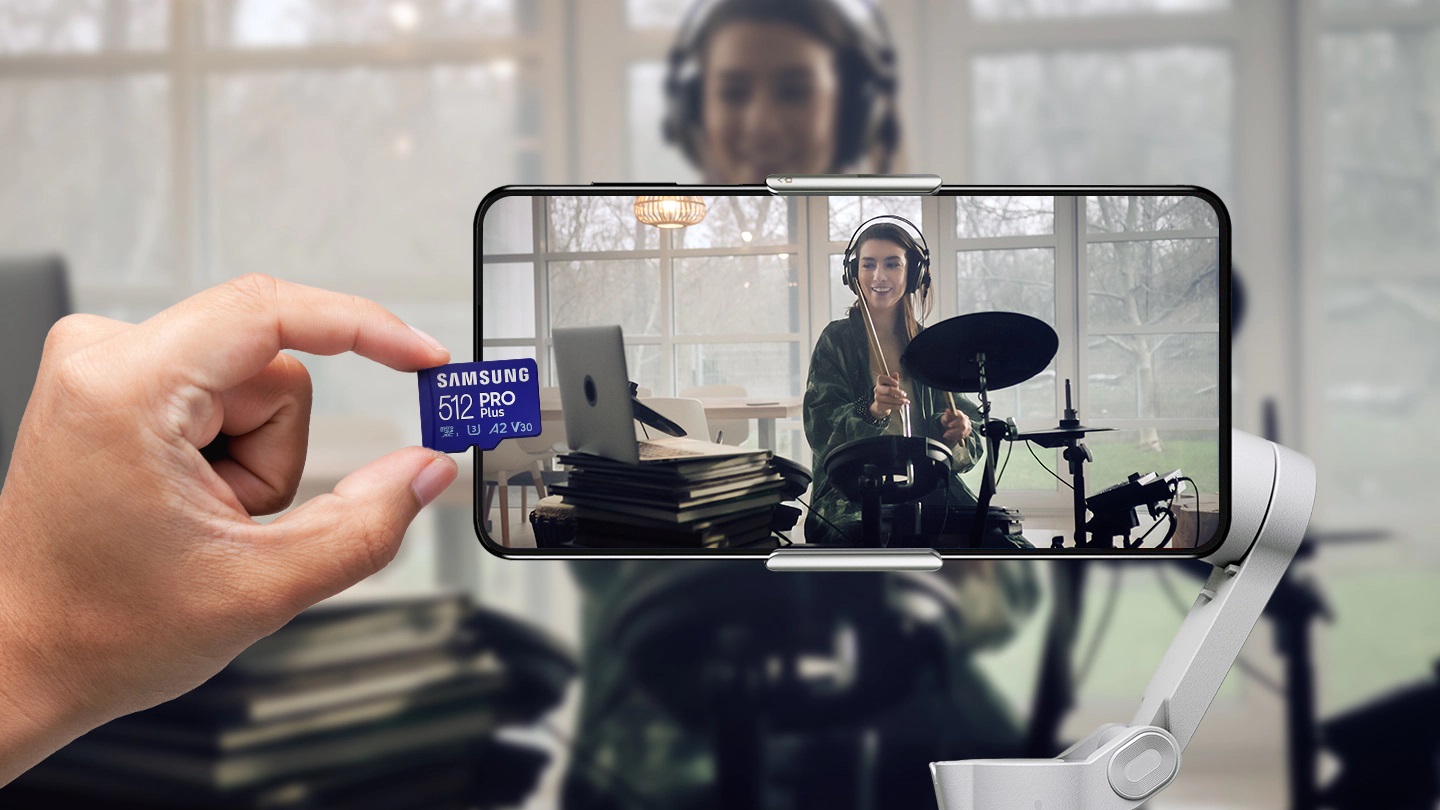 Карта памет 128GB MicroSDXC с USB четец, Samsung PRO Plus, UHS-I U3, скорост на четене до 160MB/s, скорост на запис до 120MB/s - характеристика 1