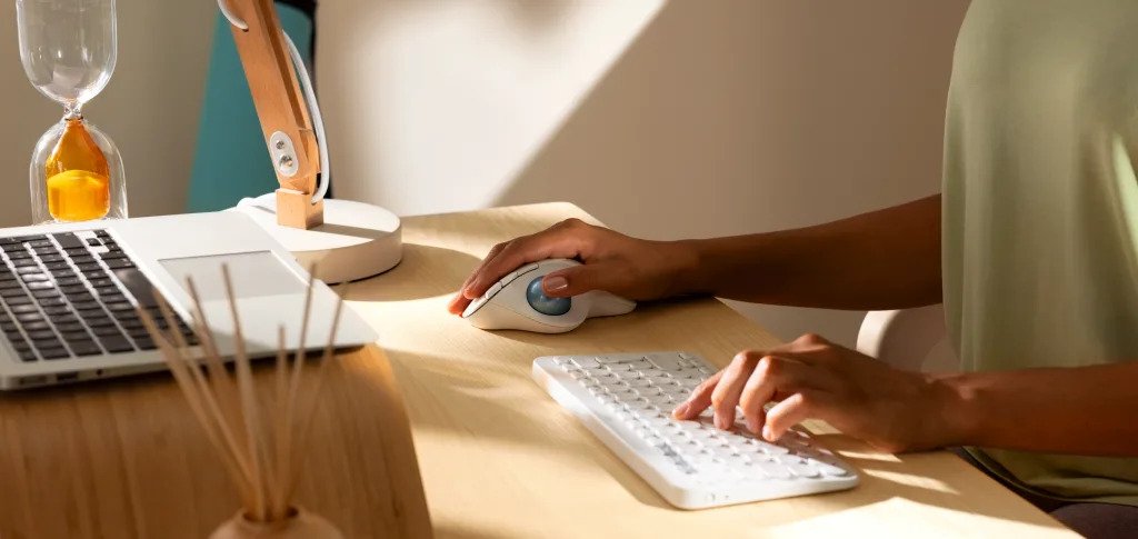 Мишка Logitech MX Ergo M575, оптична (2000 dpi), безжична, Bluetooth, USB, черна, Trackball - характеристика 1