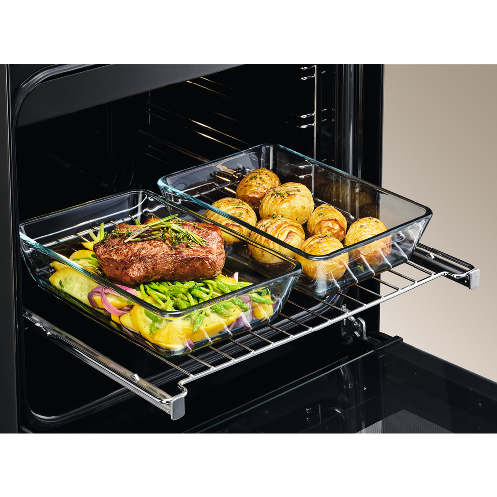 Готварска печка Electrolux LKR64020AX, 4 нагревателни зони, 73л. обем, пуш-пул въртящи се бутони, функции на програмиране на фурната, 10300W, инокс - характеристика 2
