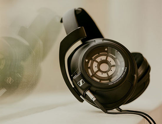 Слушалки Sennheiser HD 820, микрофон, 6Нz до 48kНz честотен диапазон, черни - характеристика 1