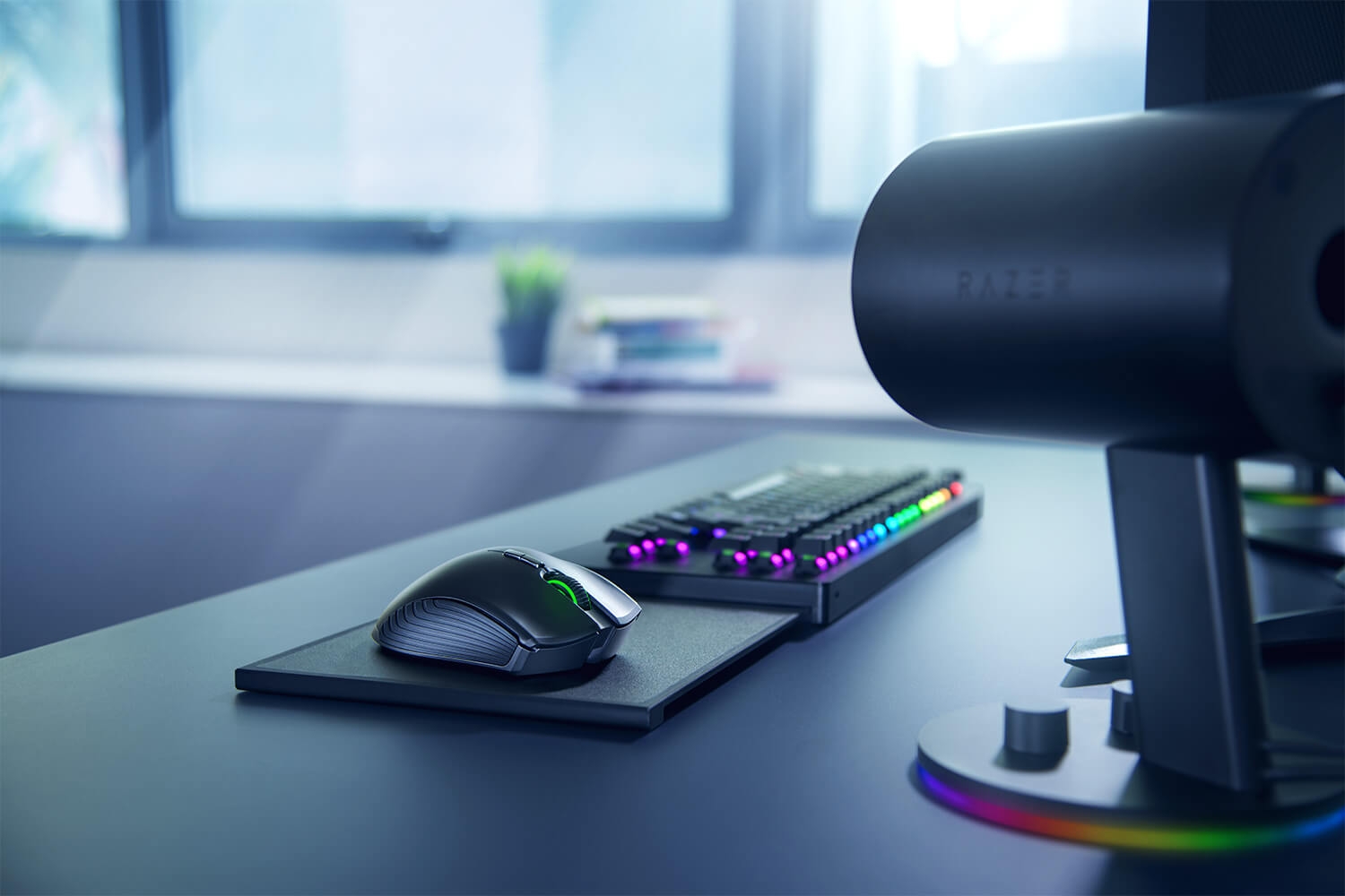 Комплект клавиатура и мишка Razer Turret (RZ84-02820200-B3W1), безжични, оптичен сензор (16,000 DPI), Razer Green Tactile суичове, Razer Chroma RGB подсветка, за Xbox One/PC, черни - характеристика 3