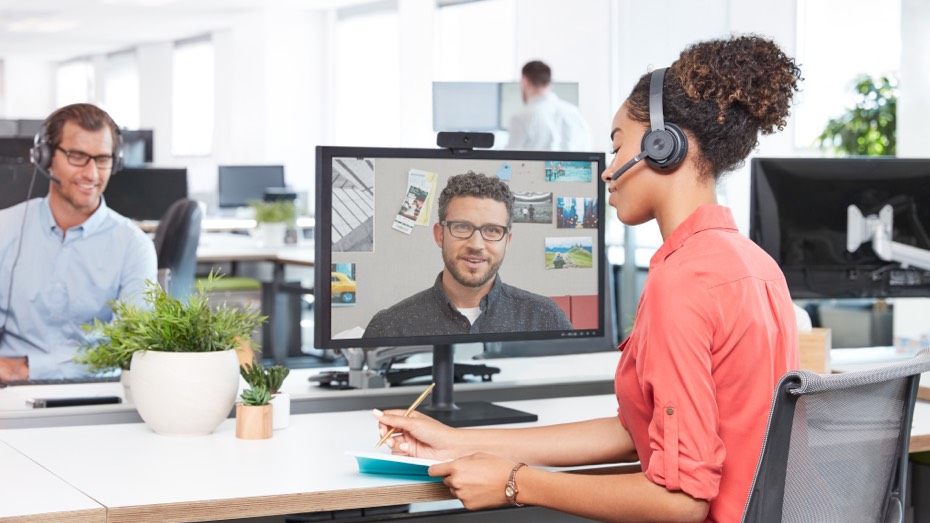 Комплект слушалки и камера Logitech Personal Video Collaboration Kit (Zone Wireless + C925e), безжични, микрофон, Bluetooth, wireless Qi charging, Full HD (60fps), autofocus, черни - характеристика 2