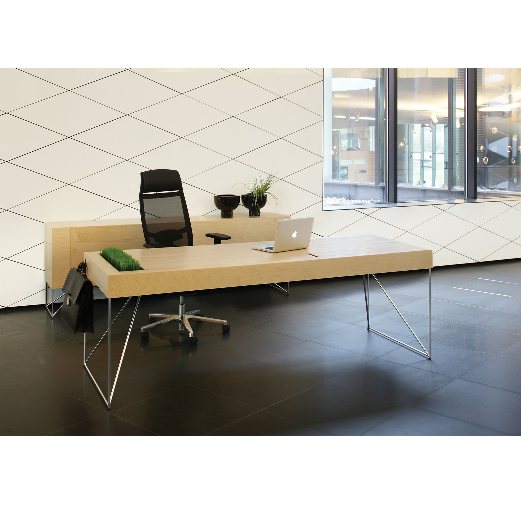 Бюро Narbutas Air Executive, 2200 x 800 x 740 mm, фурнир клен, черен метал